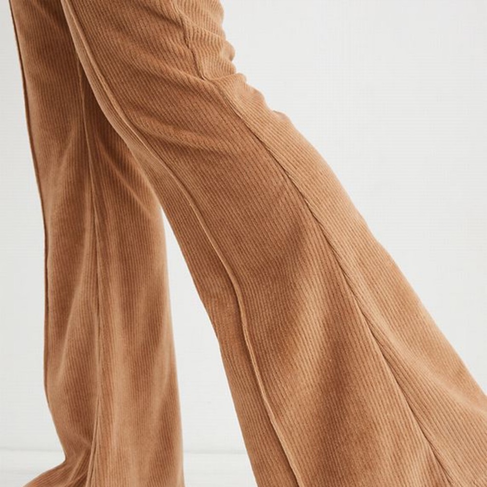 NWT Aerie Groove On Rib Flare Pants - Picture 3 of 5